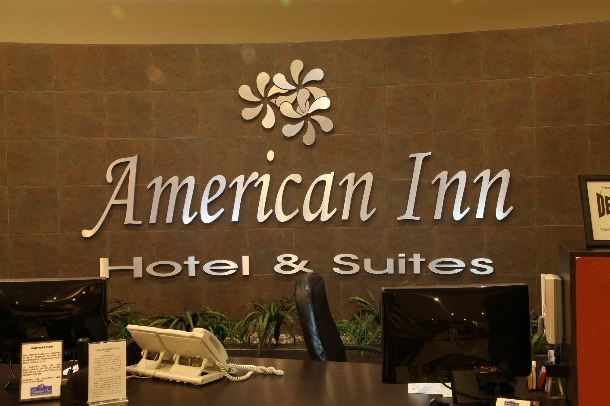 American Inn Hotel und Suites Delicias Exterior foto